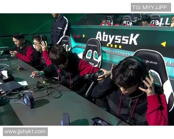 和平精英赛场上WE选手个人能力引发热议与争议分析